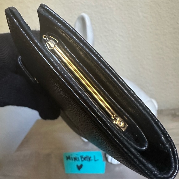 CHANEL Caviar Timeless CC French Wallet w/ 24K Gold HW - Picture 5 of 9